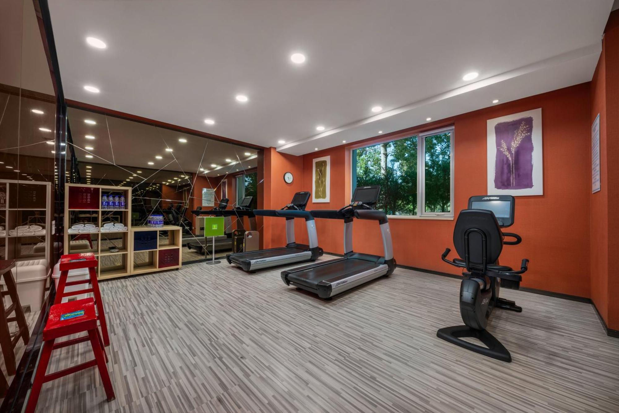 Holiday Inn Express Shangdi Beijing By Ihg L Next To Yuanmingyuan Park & Subway & Qinghe Railway Station & Beijing Sport University L Taxi 15 Minutes To Summer Palace & Peking University & Tsinghua University L 20 Minutes To Badaling Great Wall By Ra Buitenkant foto