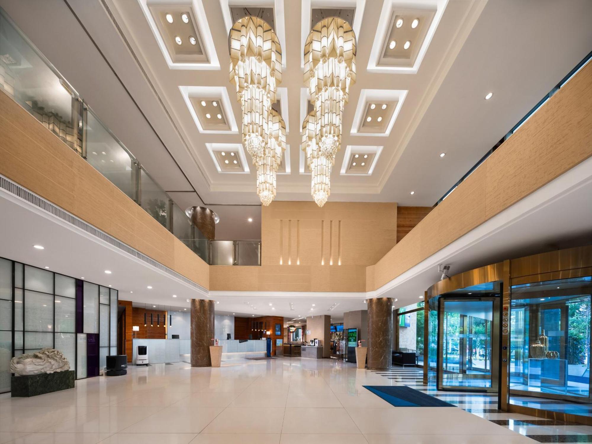 Holiday Inn Express Shangdi Beijing By Ihg L Next To Yuanmingyuan Park & Subway & Qinghe Railway Station & Beijing Sport University L Taxi 15 Minutes To Summer Palace & Peking University & Tsinghua University L 20 Minutes To Badaling Great Wall By Ra Buitenkant foto
